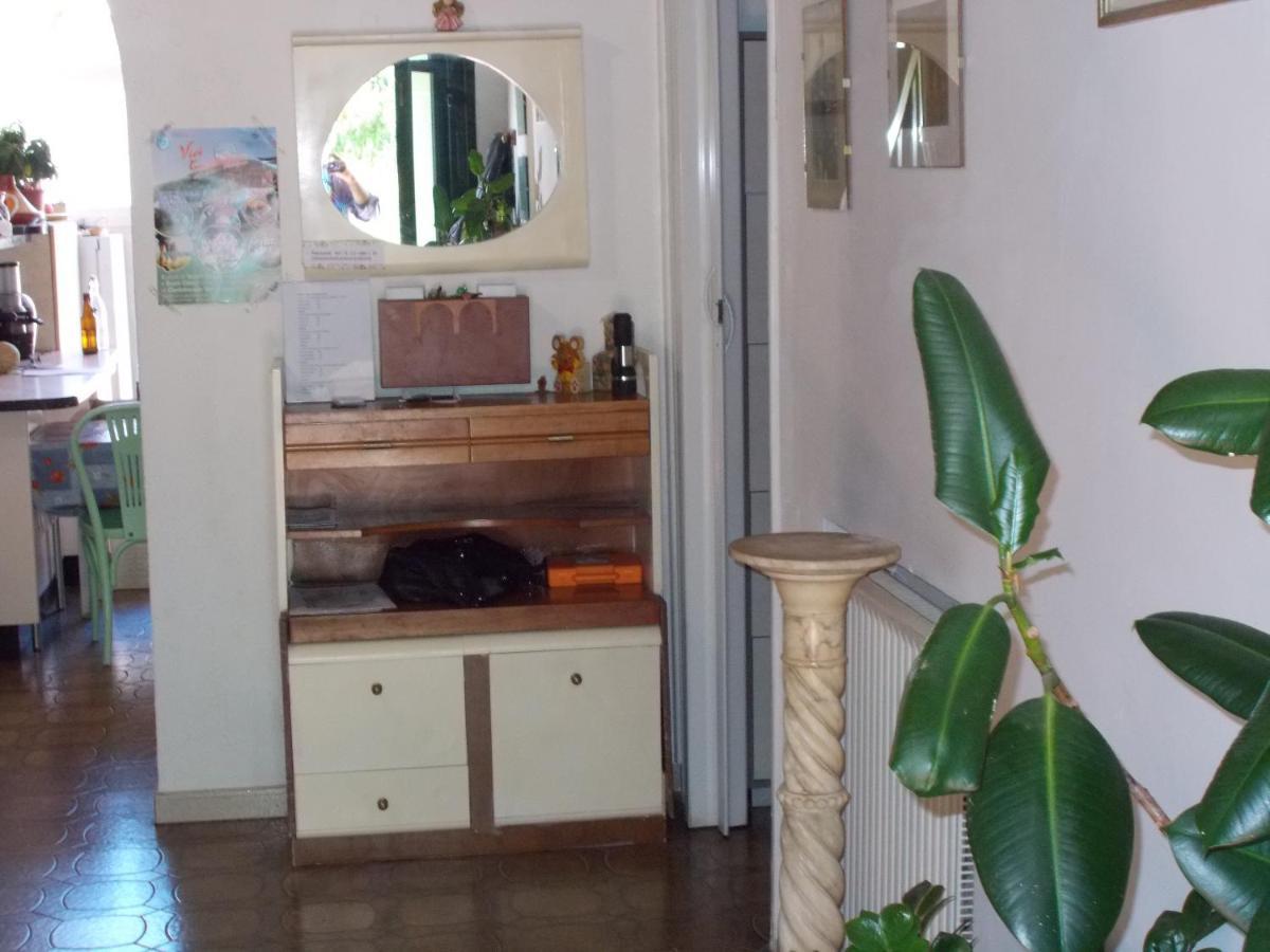 קסטלנובו די ואל די צ'צ'ינה La Vecchia Locanda מראה חיצוני תמונה