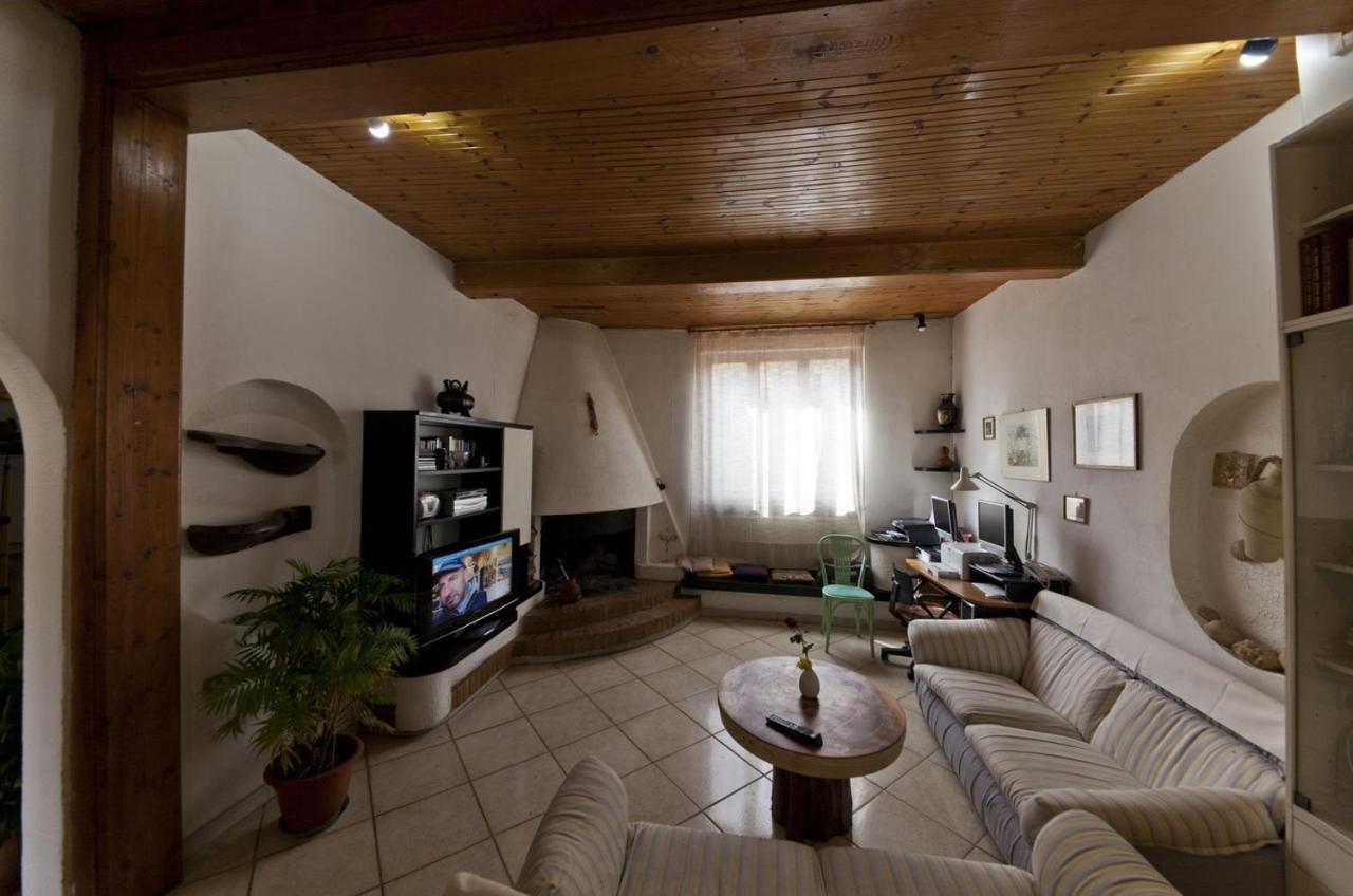 קסטלנובו די ואל די צ'צ'ינה La Vecchia Locanda מראה חיצוני תמונה