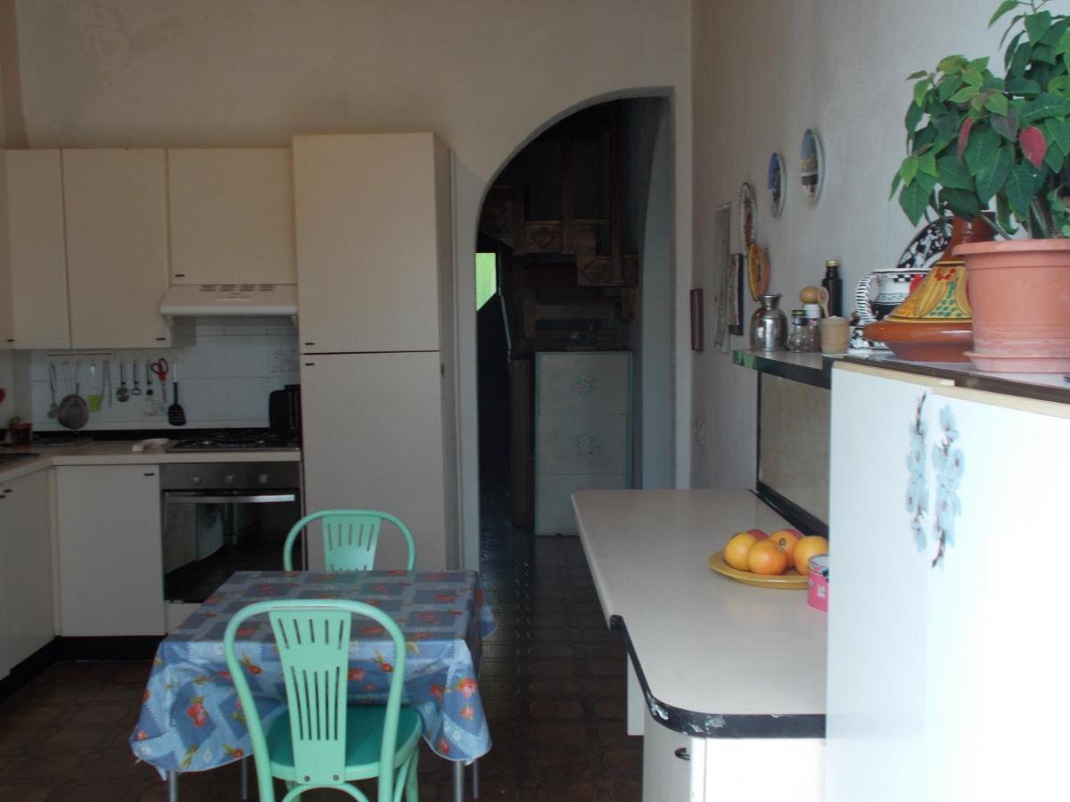 קסטלנובו די ואל די צ'צ'ינה La Vecchia Locanda מראה חיצוני תמונה