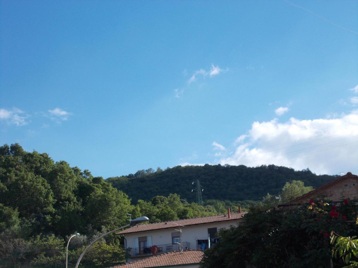קסטלנובו די ואל די צ'צ'ינה La Vecchia Locanda מראה חיצוני תמונה