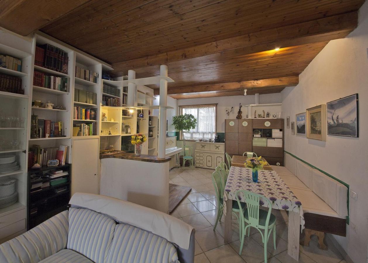 קסטלנובו די ואל די צ'צ'ינה La Vecchia Locanda מראה חיצוני תמונה