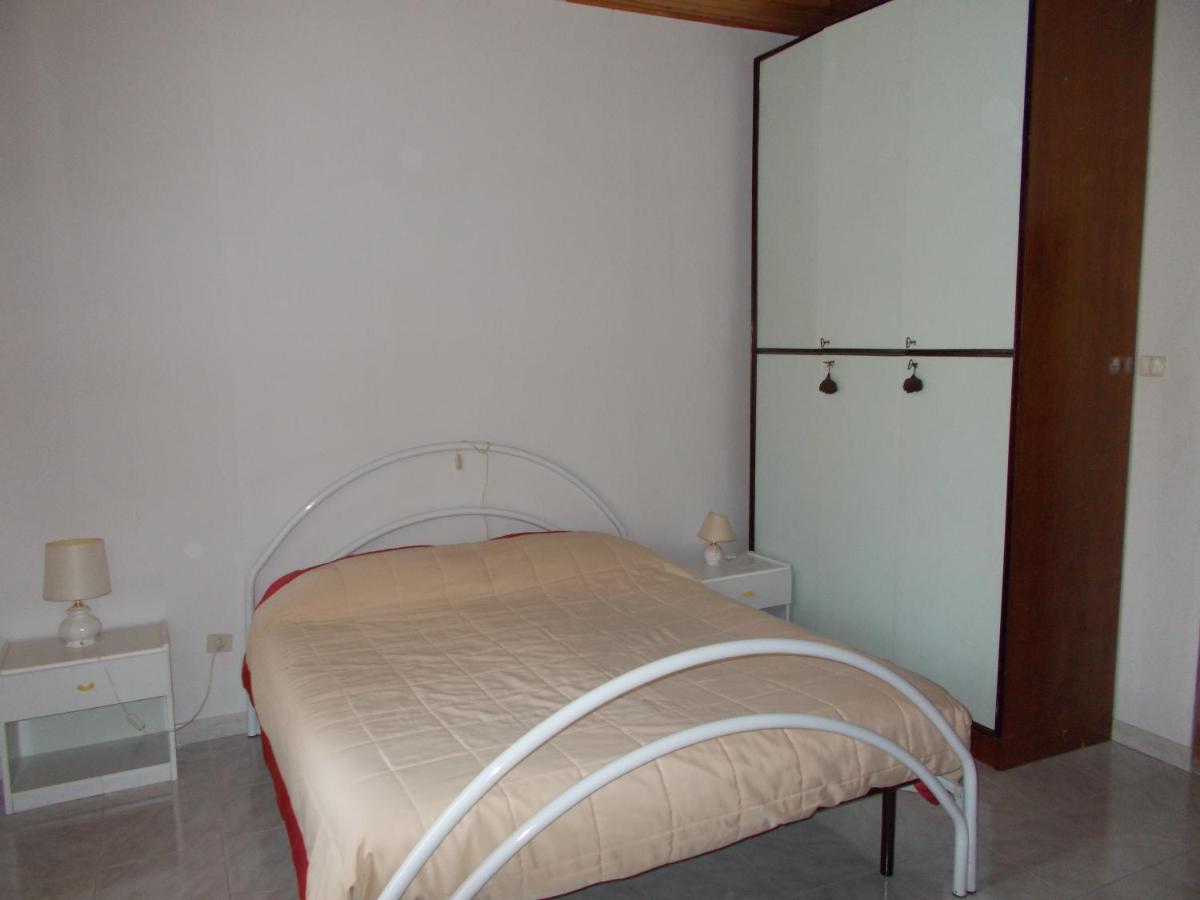 קסטלנובו די ואל די צ'צ'ינה La Vecchia Locanda מראה חיצוני תמונה