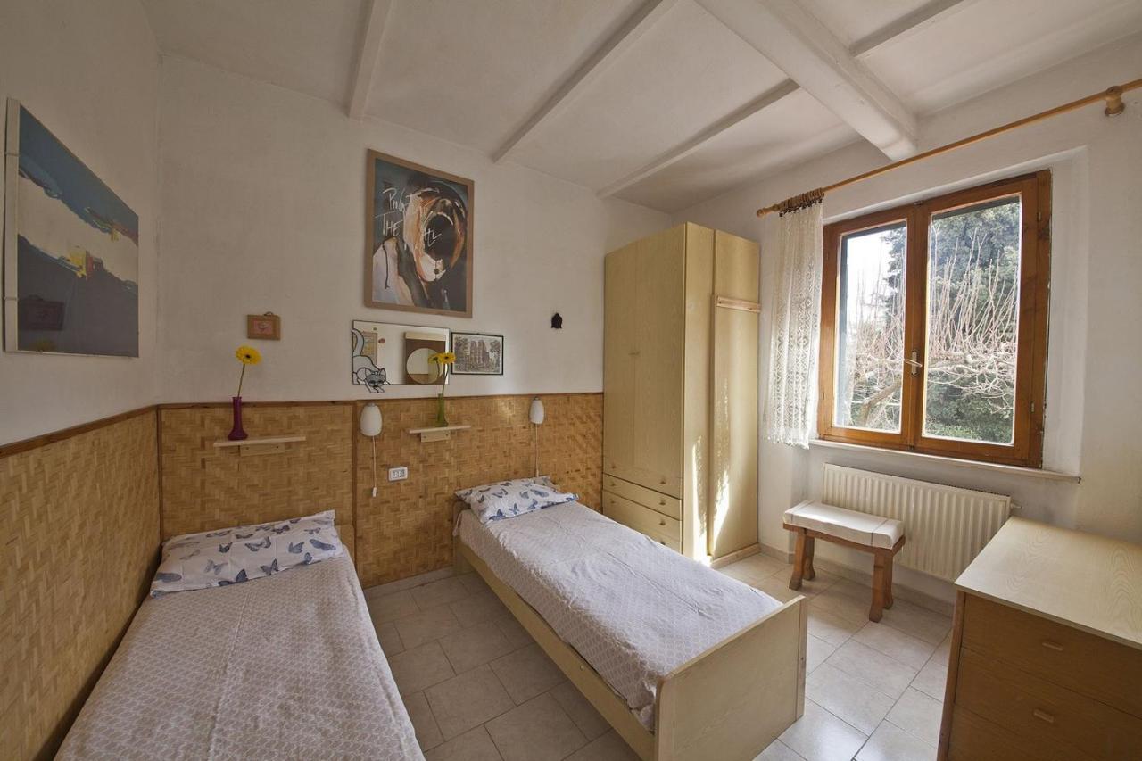 קסטלנובו די ואל די צ'צ'ינה La Vecchia Locanda מראה חיצוני תמונה